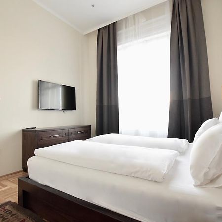 Luxury Apartment By Hi5 - Kiraly Street Suite Budapesta Exterior foto