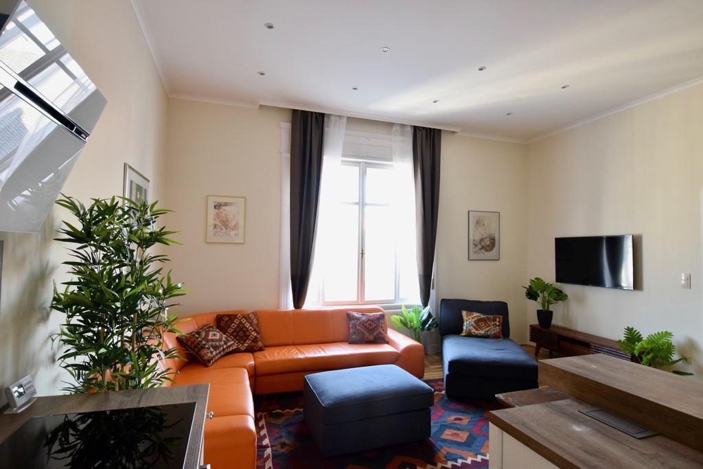 Luxury Apartment By Hi5 - Kiraly Street Suite Budapesta Exterior foto