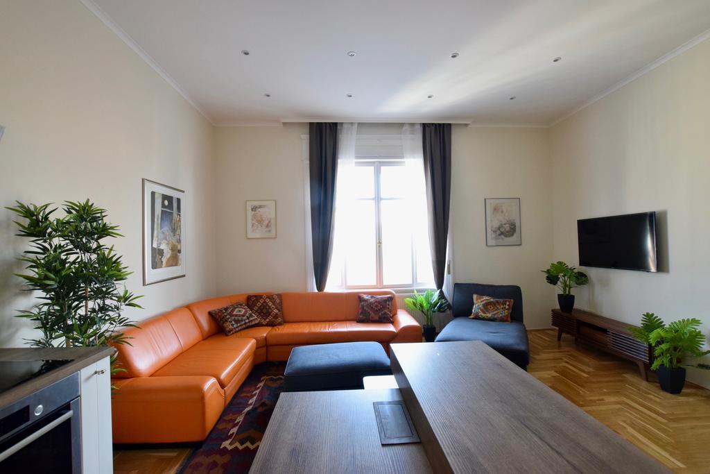 Luxury Apartment By Hi5 - Kiraly Street Suite Budapesta Exterior foto