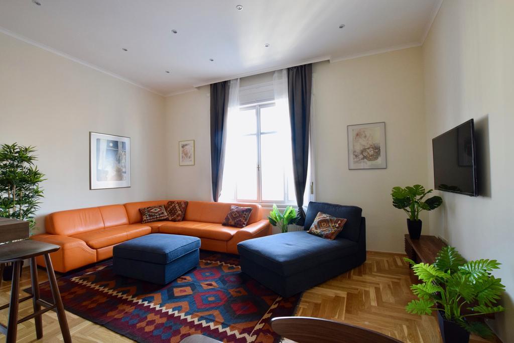 Luxury Apartment By Hi5 - Kiraly Street Suite Budapesta Exterior foto