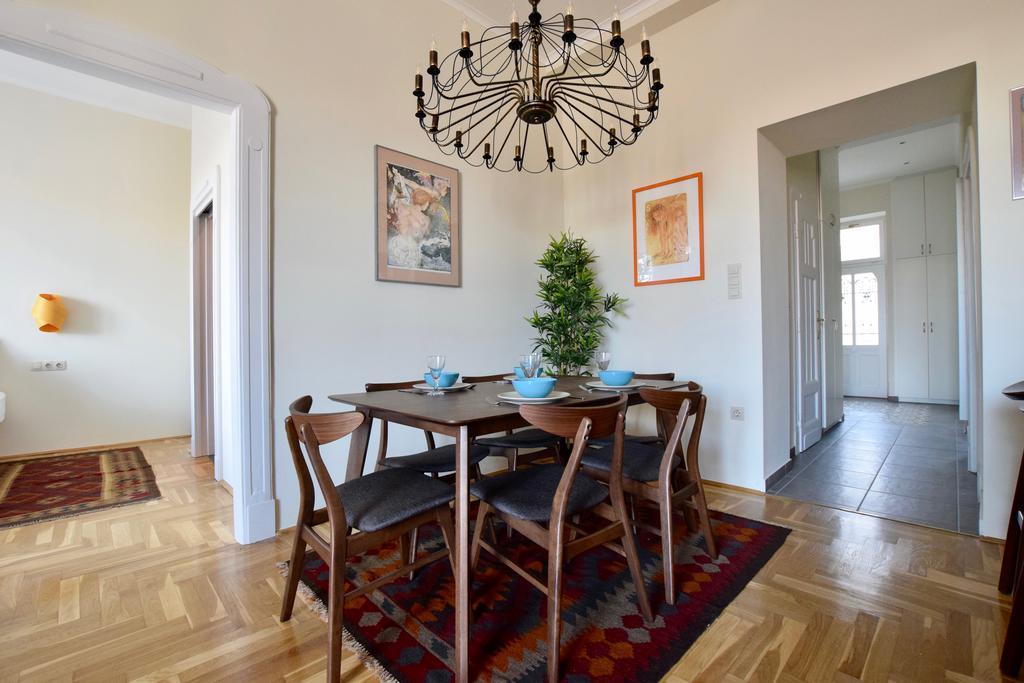 Luxury Apartment By Hi5 - Kiraly Street Suite Budapesta Exterior foto