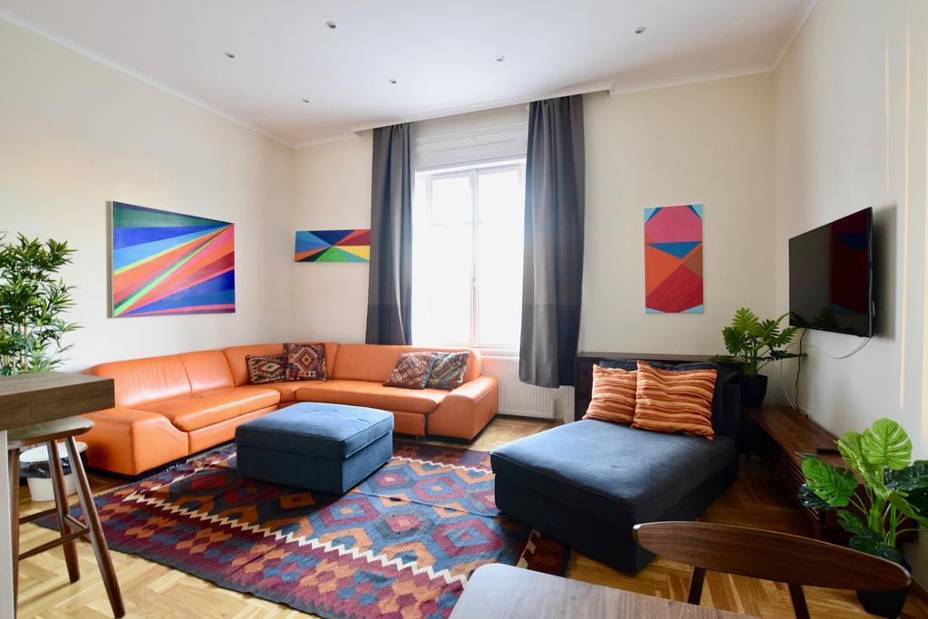 Luxury Apartment By Hi5 - Kiraly Street Suite Budapesta Exterior foto
