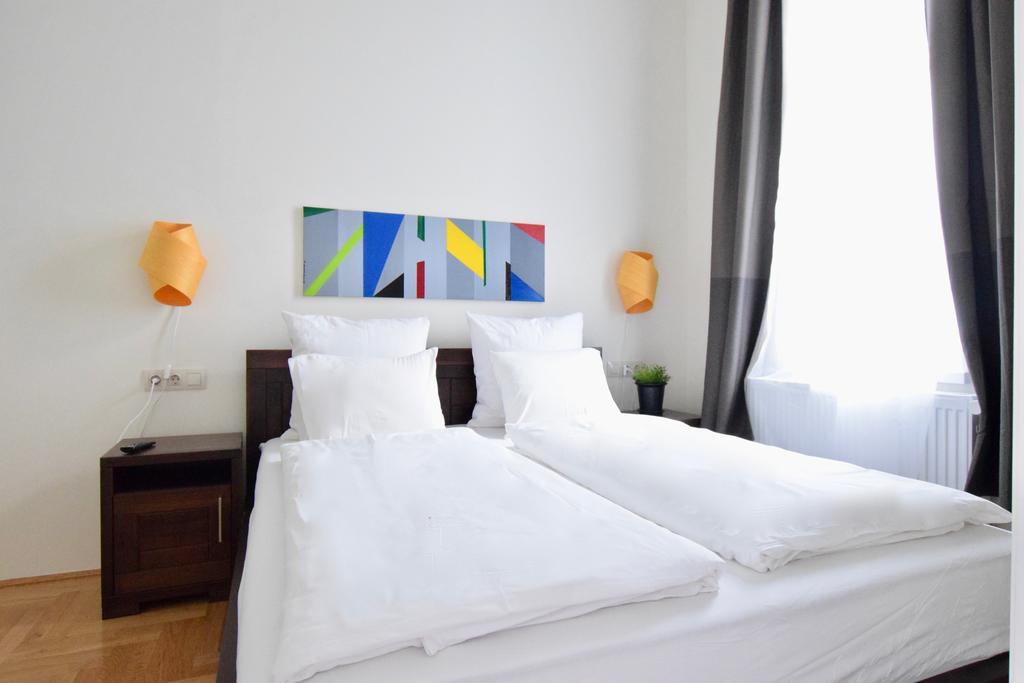 Luxury Apartment By Hi5 - Kiraly Street Suite Budapesta Exterior foto
